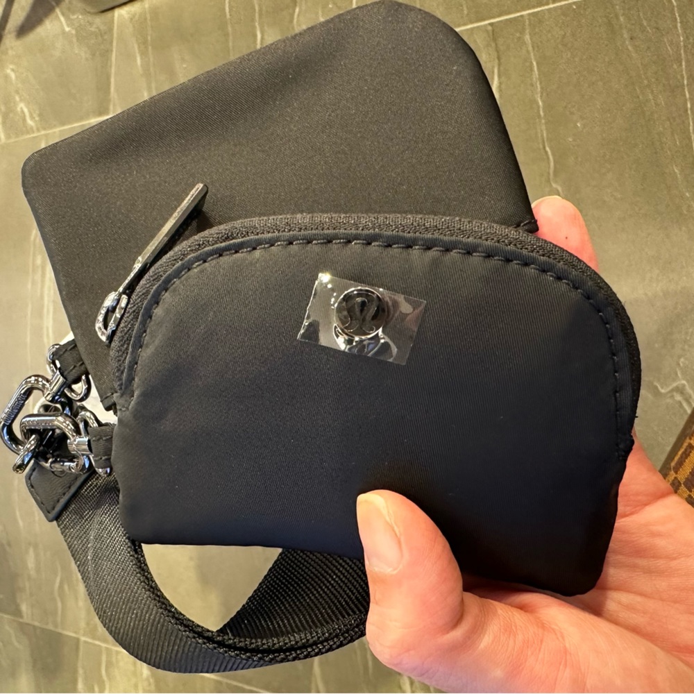 Lululemon Dual Pouch Wristlet